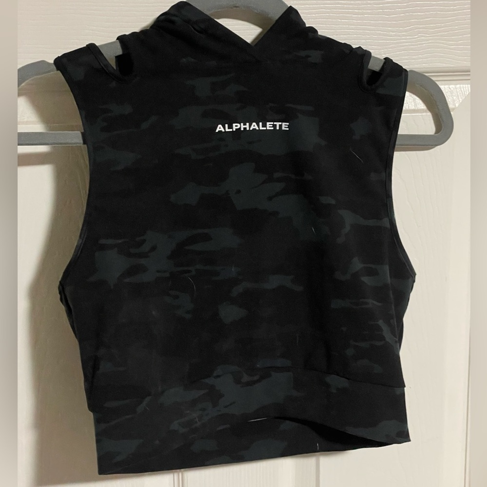 Alphalete cropped hooded tank